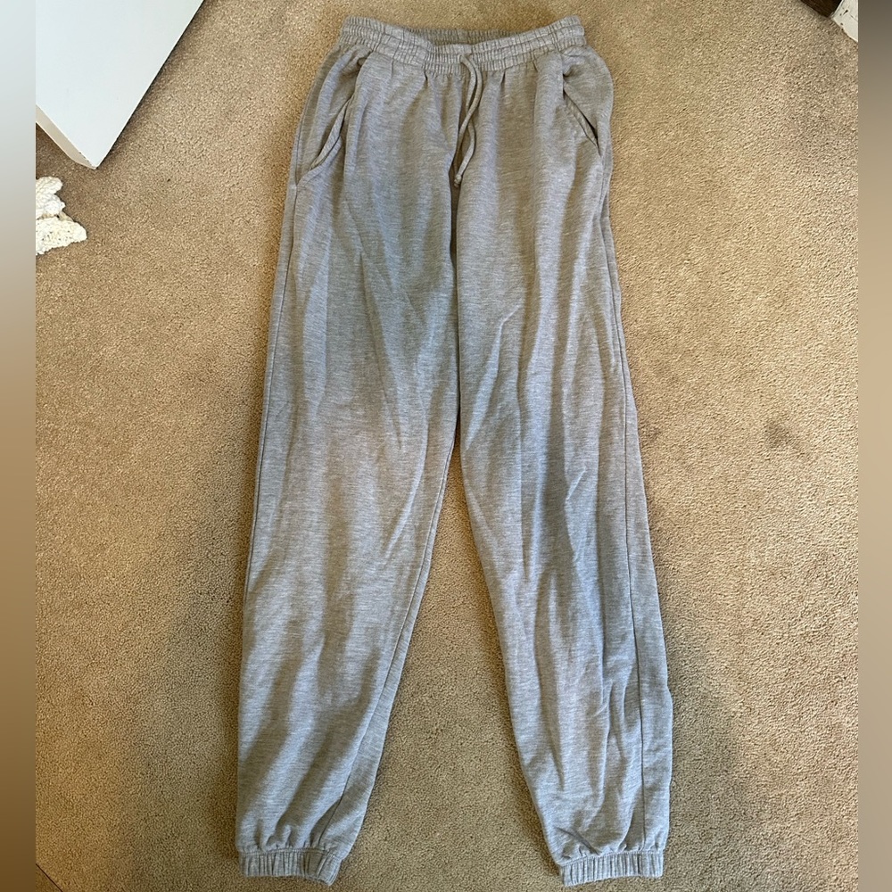Skatie grey jogger sweatpants